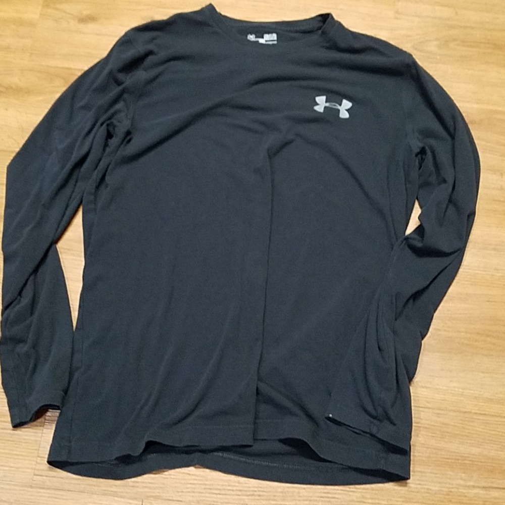 Under armour long sleeve shirt